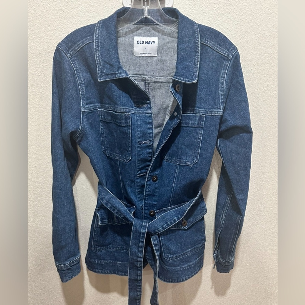 Old Navy Women's Belted Denim Jacket - Dark Blue size small